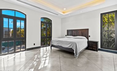 Mansión Amueblada en El Tigre – 6 Recámaras, y Estacionamiento Subterráneo Furnished Luxury Mansion in El Tigre – 6 Bedrooms & underground parking