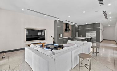 Mansión Amueblada en El Tigre – 6 Recámaras, y Estacionamiento Subterráneo Furnished Luxury Mansion in El Tigre – 6 Bedrooms & underground parking