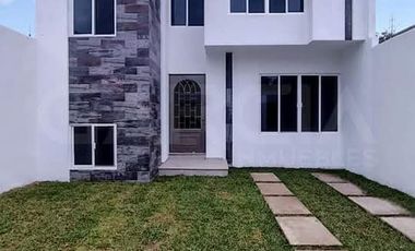 VENTA DE CASA EN LA COL. AMILCINGO CUAUTLA
