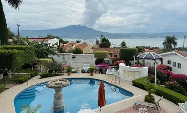 Departamento en renta con alberca en San Juan Cósala