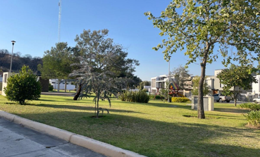CASA NUEVA EN VENTA - LOS ROBLES