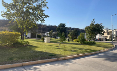 CASA NUEVA EN VENTA - LOS ROBLES