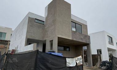 CASA NUEVA EN VENTA - LOS ROBLES