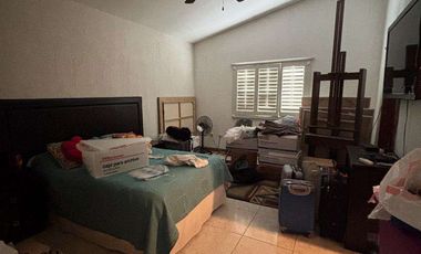 EXCELENTE RESIDENCIA EN VENTA DENTRO DEL CLUB CAMPESTRE CON ALBERCA