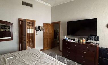 EXCELENTE RESIDENCIA EN VENTA DENTRO DEL CLUB CAMPESTRE CON ALBERCA