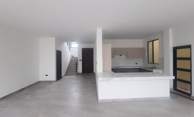 CASA 144M2, DAULE, VIA A SALITRE.