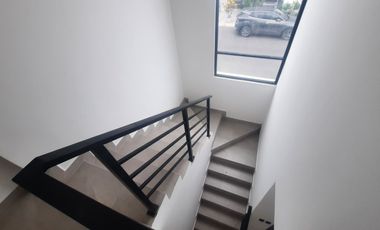CASA 144M2, DAULE, VIA A SALITRE.