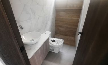 CASA 144M2, DAULE, VIA A SALITRE.
