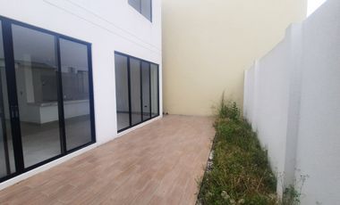CASA 144M2, DAULE, VIA A SALITRE.