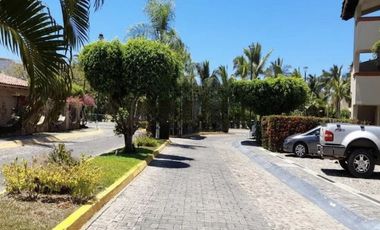 !!!CASA EN PUERTO VALLARTA , MUY AMPLIA, ACABADOS DE LUJO CON ALBERCA!!! QUE NO TE LA GANEN!!!!