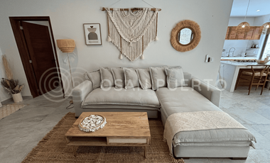 Paz y Ganancias: Casa Multifamiliar con 3 Departamentos en Don Goyo, Puerto Escondido