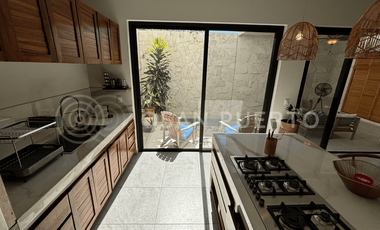 Paz y Ganancias: Casa Multifamiliar con 3 Departamentos en Don Goyo, Puerto Escondido