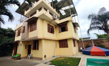 casa con piscina de venta en manta zona norte ar