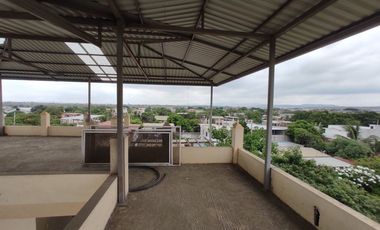 casa con piscina de venta en manta zona norte ar