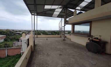 casa con piscina de venta en manta zona norte ar