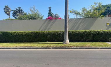 Venta de terreno en la Encantada de Villa