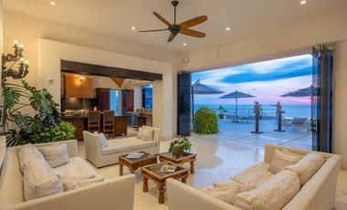 Villa de lujo frente al mar en Conchas Chinas, Puerto Vallarta | 6 recámaras, alberca privada, vistas espectaculares