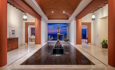 Villa de lujo frente al mar en Conchas Chinas, Puerto Vallarta | 6 recámaras, alberca privada, vistas espectaculares