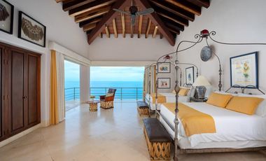 Villa de lujo frente al mar en Conchas Chinas, Puerto Vallarta | 6 recámaras, alberca privada, vistas espectaculares