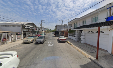 VENTA DE CASA EN  POZA RICA VERACRUZ , CALLE 8 NUM 400 , VERACRUZ .