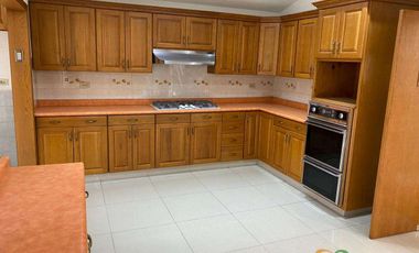 RESIDENCIA DENTRO DE CLUB CAMPESTRE 2 PLANTAS CON ELEVADOR