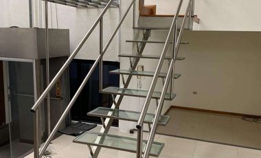 RESIDENCIA DENTRO DE CLUB CAMPESTRE 2 PLANTAS CON ELEVADOR
