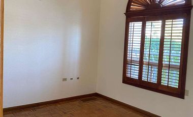 RESIDENCIA DENTRO DE CLUB CAMPESTRE 2 PLANTAS CON ELEVADOR