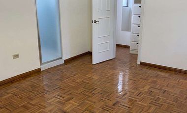 RESIDENCIA DENTRO DE CLUB CAMPESTRE 2 PLANTAS CON ELEVADOR