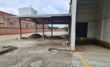 VENDO BODEGA AREA 5600 M2 ARROYOHONDO YUMBO