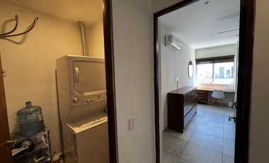 Departamento en renta amueblado en Versalles, 2 habitaciones 2 baños con alberca.