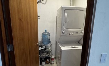 Departamento en renta amueblado en Versalles, 2 habitaciones 2 baños con alberca.