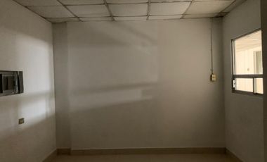 BODEGA EN RENTA CON OFICINAS  MUCHO TERRENO Y EN  EXCELENTES CONDICIONES