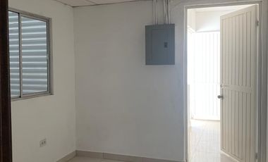 BODEGA EN RENTA CON OFICINAS  MUCHO TERRENO Y EN  EXCELENTES CONDICIONES