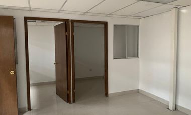 BODEGA EN RENTA CON OFICINAS  MUCHO TERRENO Y EN  EXCELENTES CONDICIONES