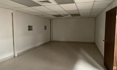 BODEGA EN RENTA CON OFICINAS  MUCHO TERRENO Y EN  EXCELENTES CONDICIONES