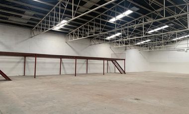 BODEGA EN RENTA CON OFICINAS  MUCHO TERRENO Y EN  EXCELENTES CONDICIONES