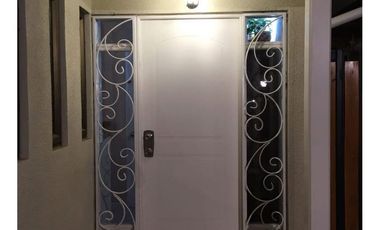 VENDE En Condominio Altue 3d,2b,1e En 136/67m2