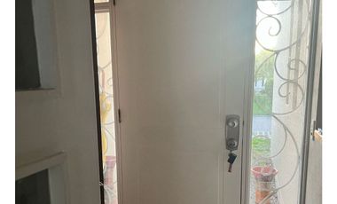 VENDE En Condominio Altue 3d,2b,1e En 136/67m2