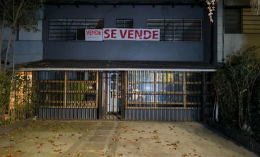 UF. 43 LAS CONDES/CH. HAMILTON AMPLIO CHALET OFICINA 4 ESTAC.