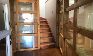 UF. 43 LAS CONDES/CH. HAMILTON AMPLIO CHALET OFICINA 4 ESTAC.