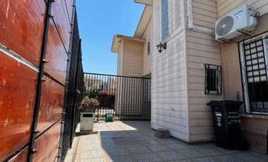 Vende Casa 3 Dormitorios En Original, 2 Baños, 2 Estacionami en Venta
