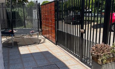 Vende Casa 3 Dormitorios En Original, 2 Baños, 2 Estacionami en Venta