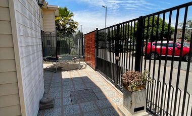 Vende Casa 3 Dormitorios En Original, 2 Baños, 2 Estacionami en Venta