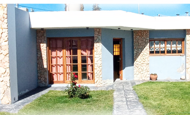 Casa en Venta - Rawson
