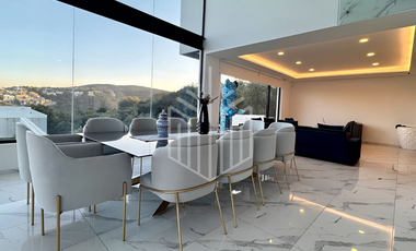 Lujosa residencia en venta en fincas de Sayavedra con espectacular jardín totalmente plano y área social