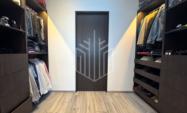 Lujosa residencia en venta en fincas de Sayavedra con espectacular jardín totalmente plano y área social