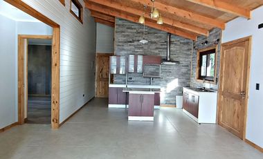 Linda casa nueva en parcela a minutos de Villarrica