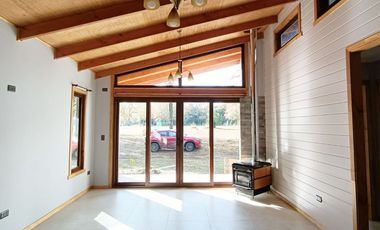 Linda casa nueva en parcela a minutos de Villarrica