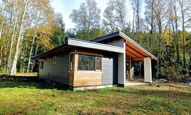 Linda casa nueva en parcela a minutos de Villarrica