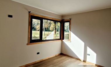 Linda casa nueva en parcela a minutos de Villarrica